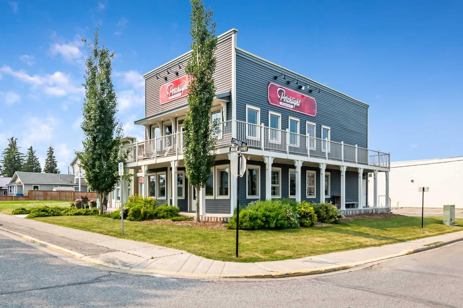 414 Main Street NW — photo 3