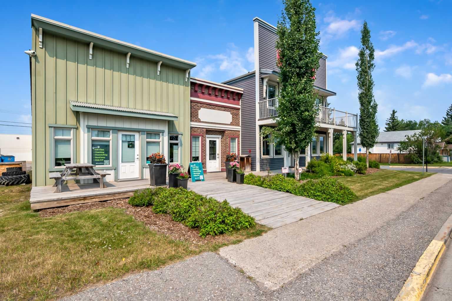 414 Main Street NW — photo 4