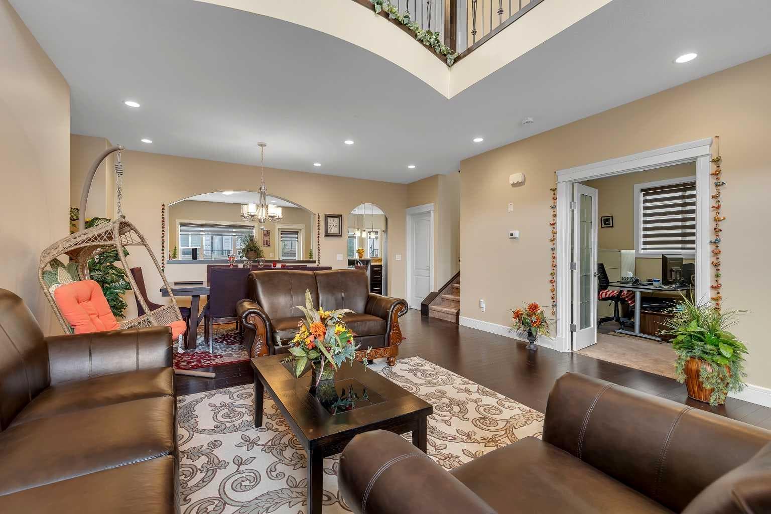 9 Saddlelake Grove NE — photo 5