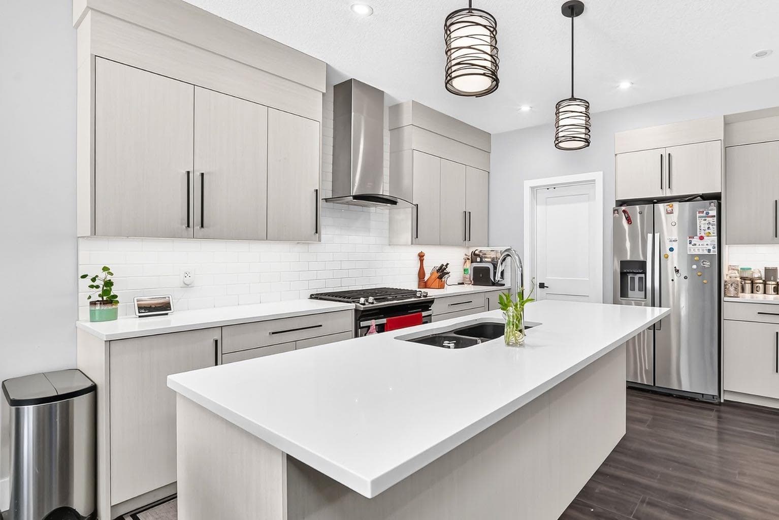 86 Carringvue Manor NW — photo 5