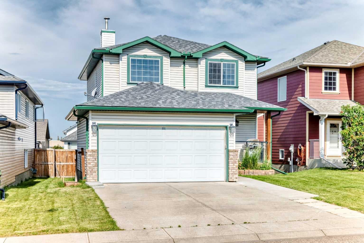 23 Thornbird Way SE — photo 1