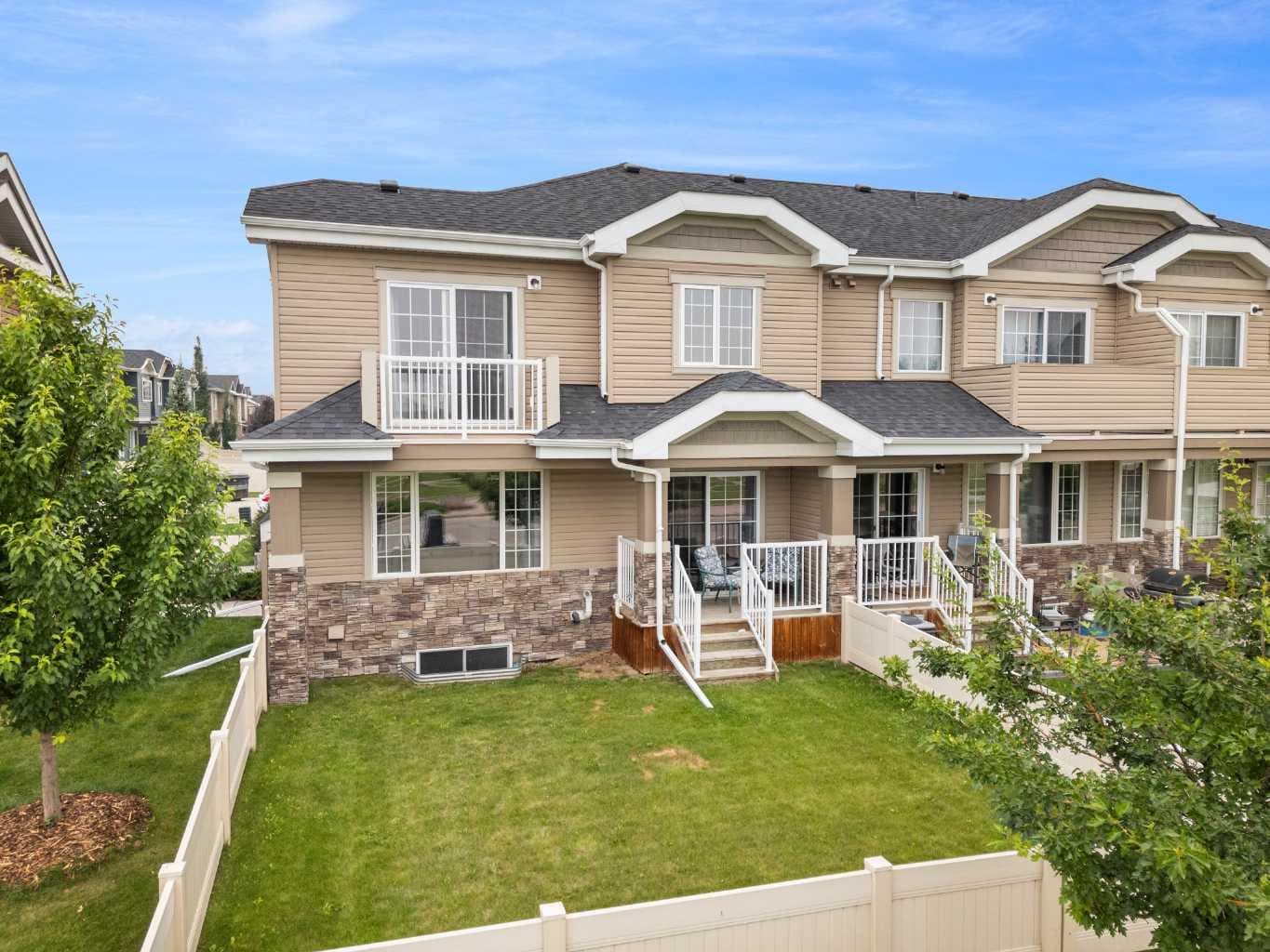 19 Golden Crescent — photo 1