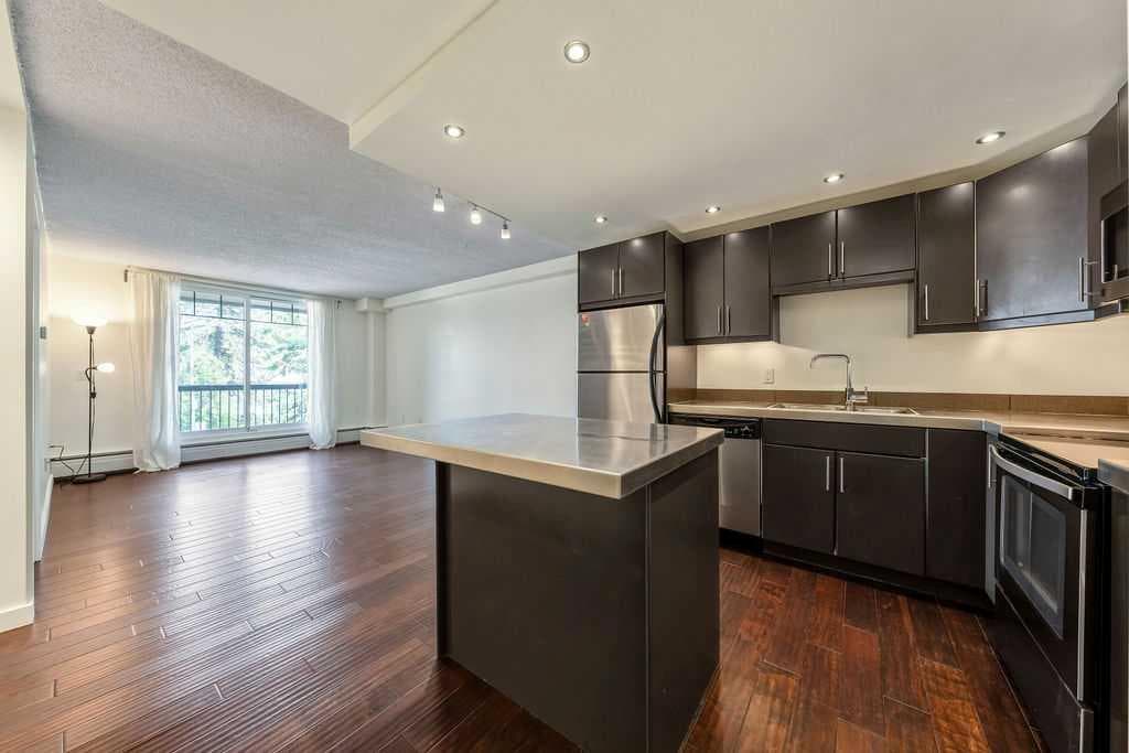 204, 1301 17 Avenue NW — photo 4