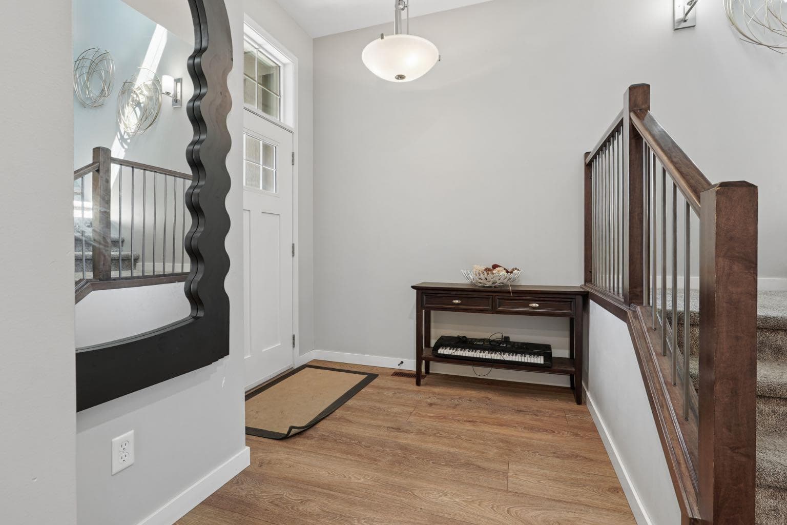 409 Devonia Way W — photo 3