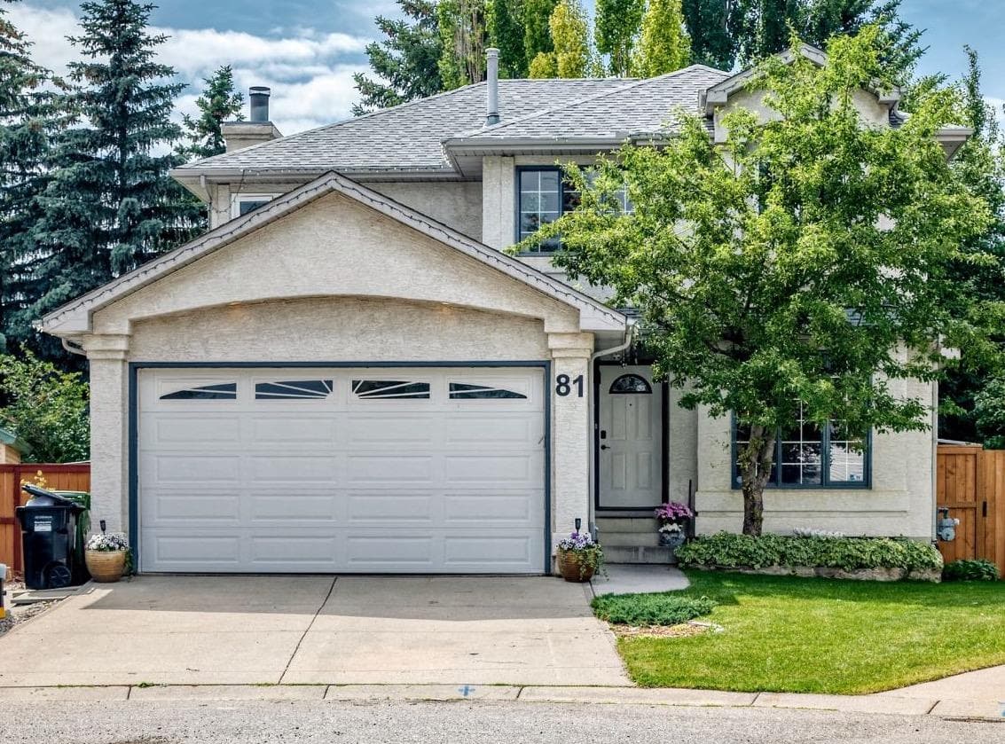 81 Sandalwood Court NW — photo 1