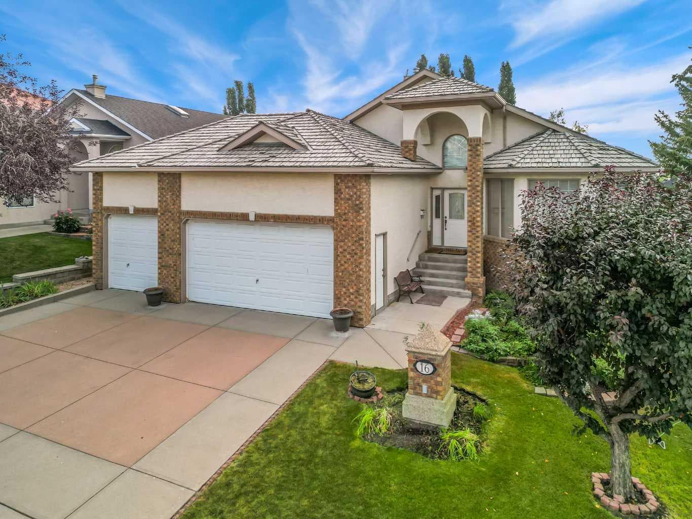 16 Arbour Estates View NW — photo 3