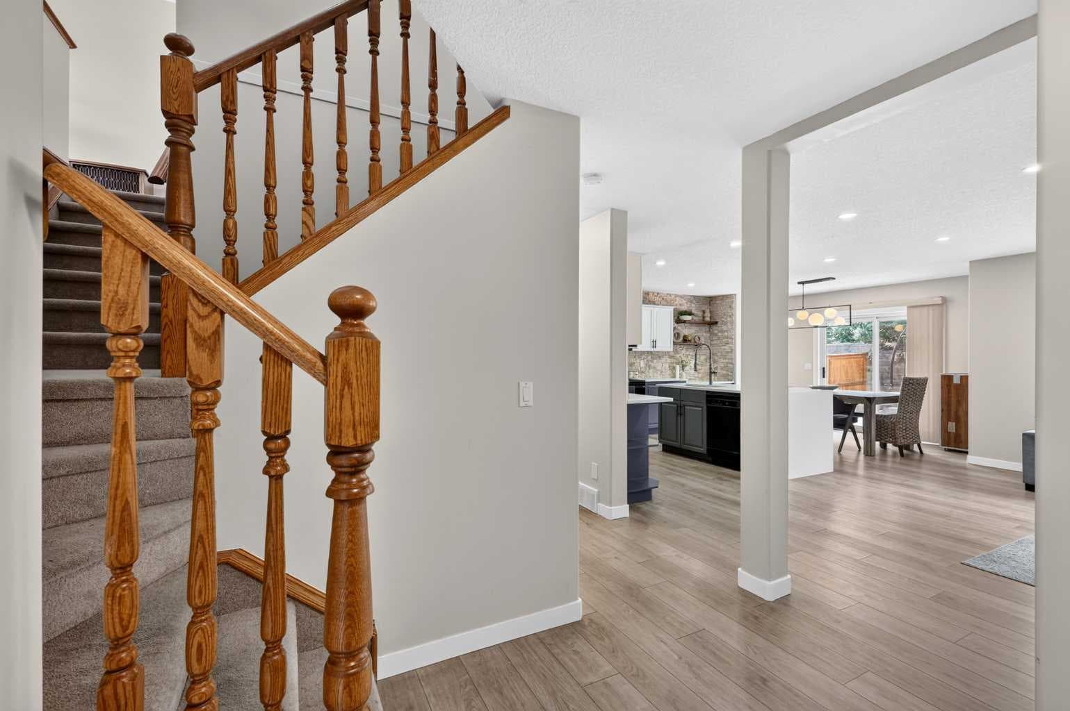 261 Panamount Hill NW — photo 4