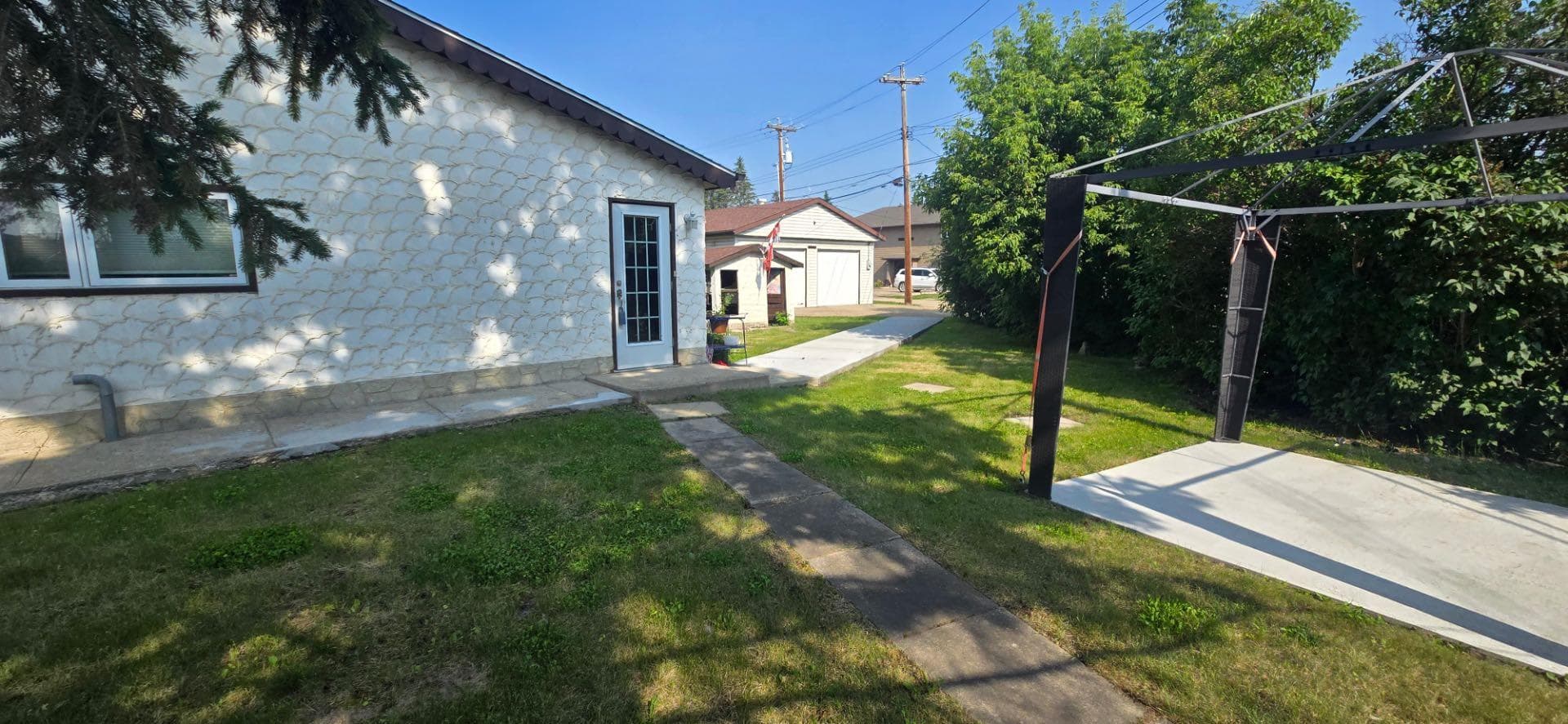 4902 52 Street — photo 3