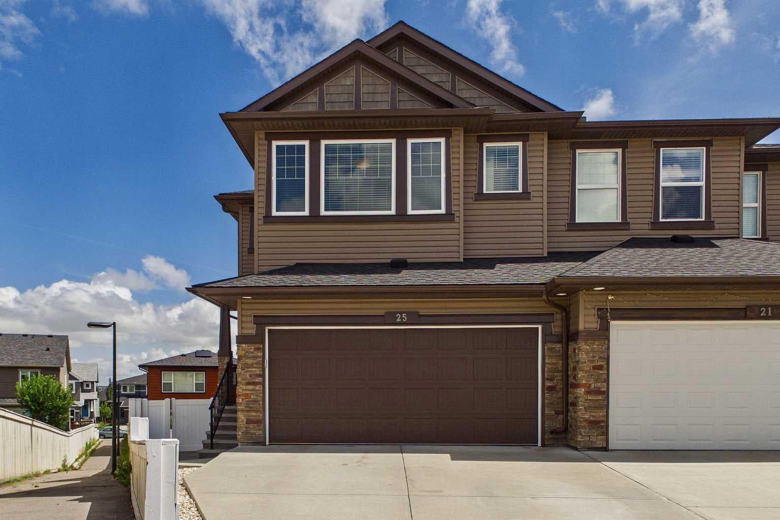 25 Evansglen Mews NW — photo 1