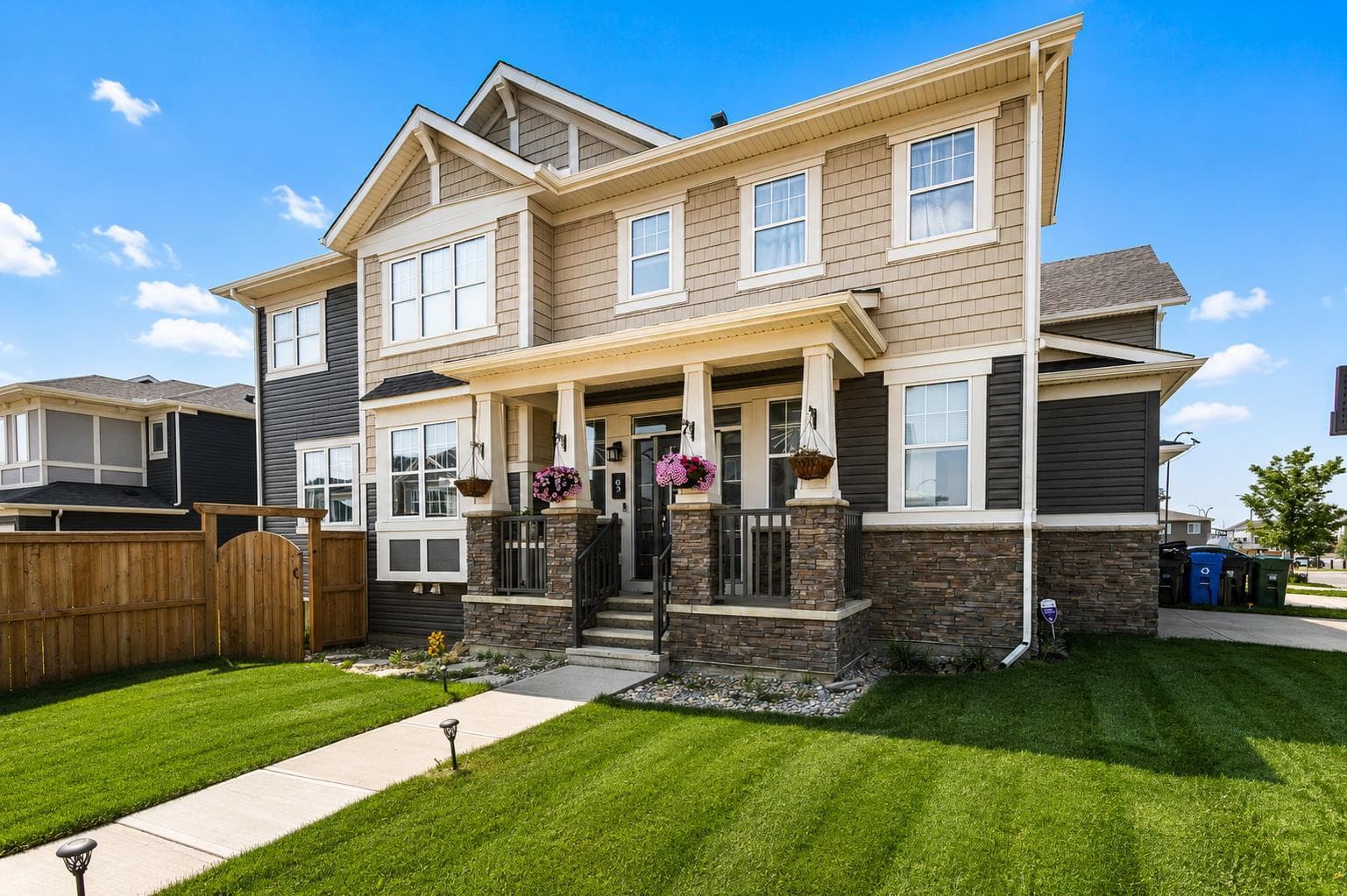 63 Carrington Manor NW — photo 3