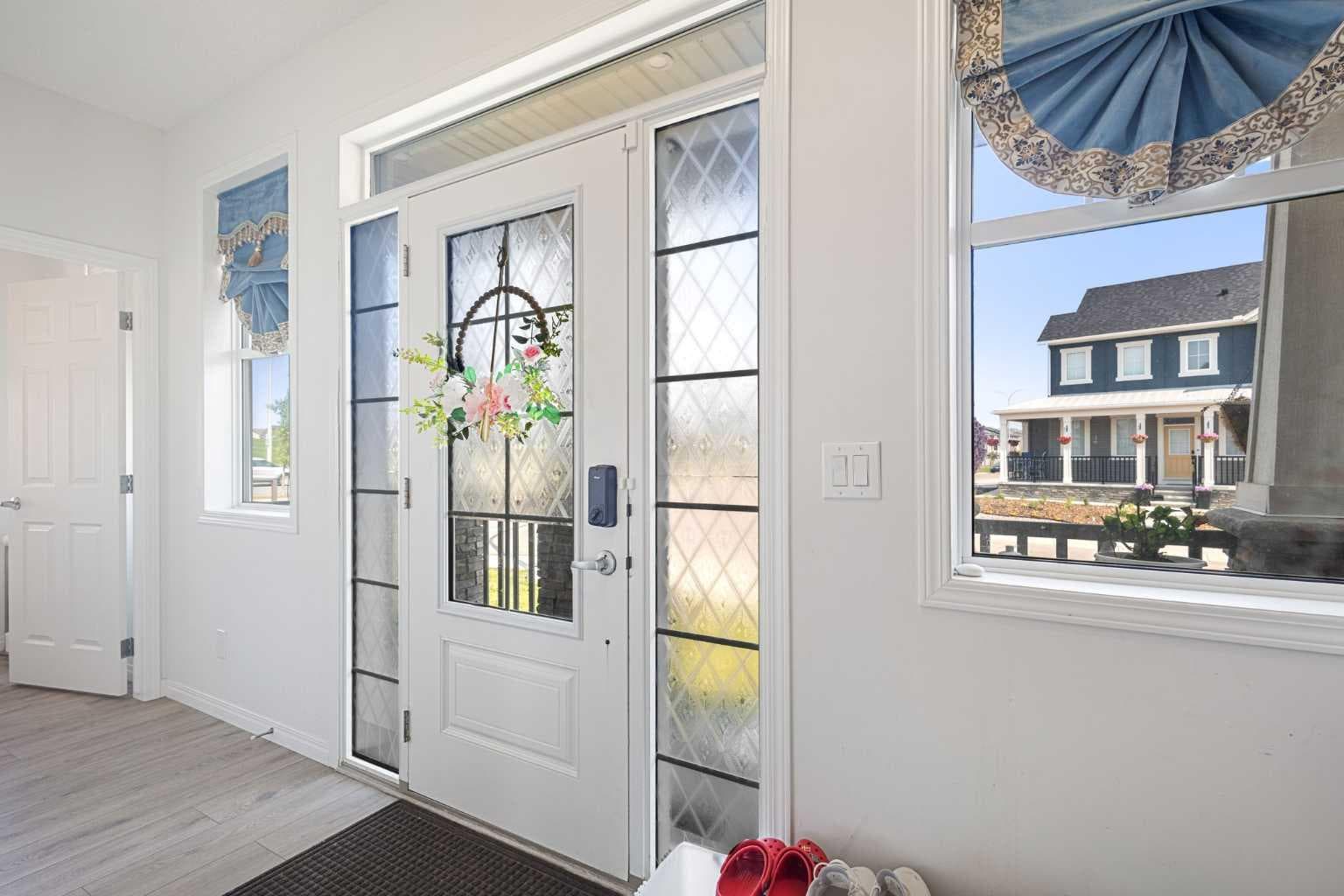 63 Carrington Manor NW — photo 4