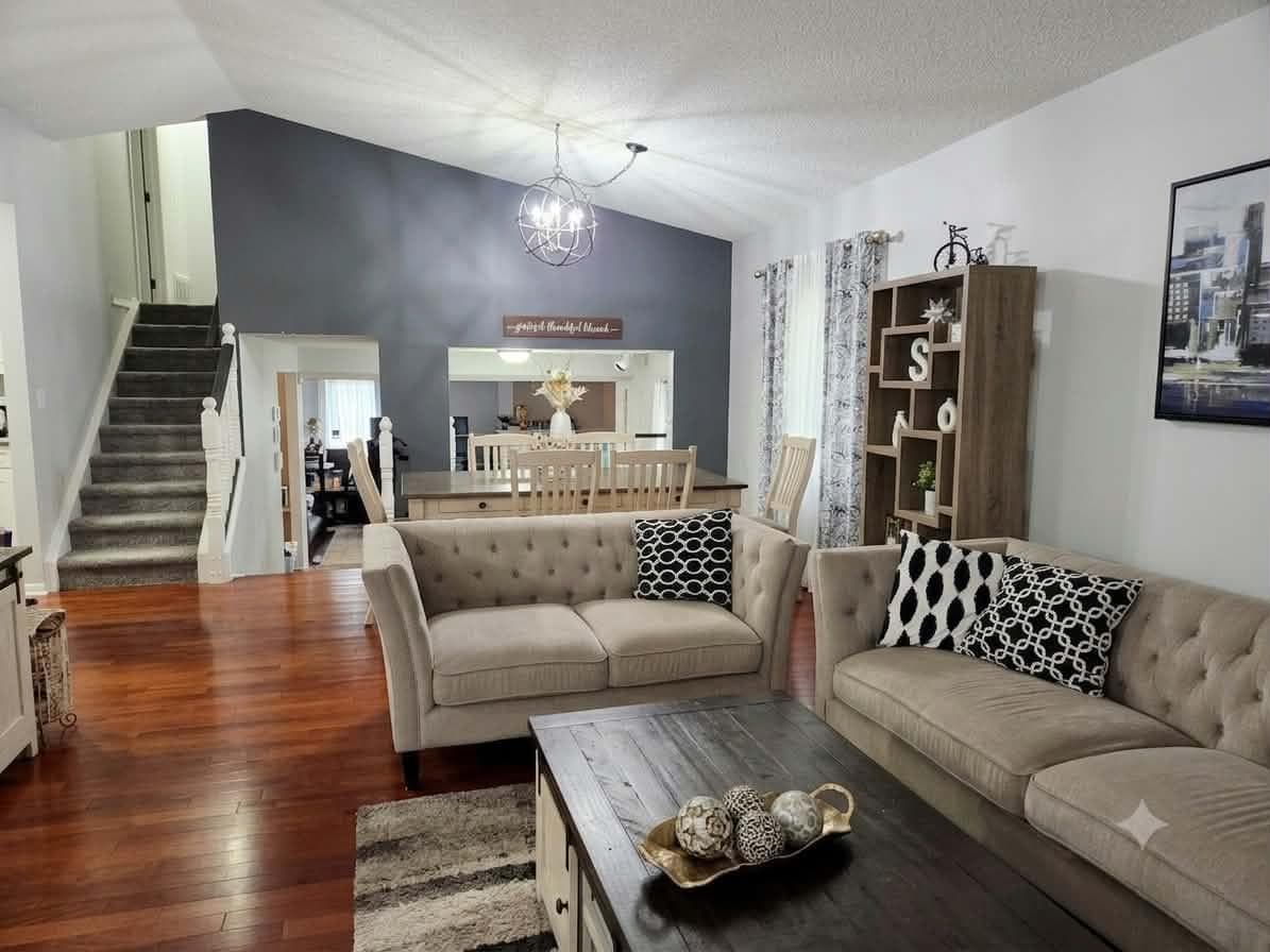 335 Covington Bay NE — photo 3
