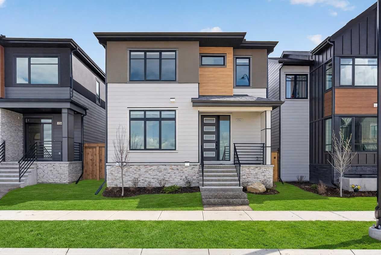 267 Bluerock Avenue SW — photo 1
