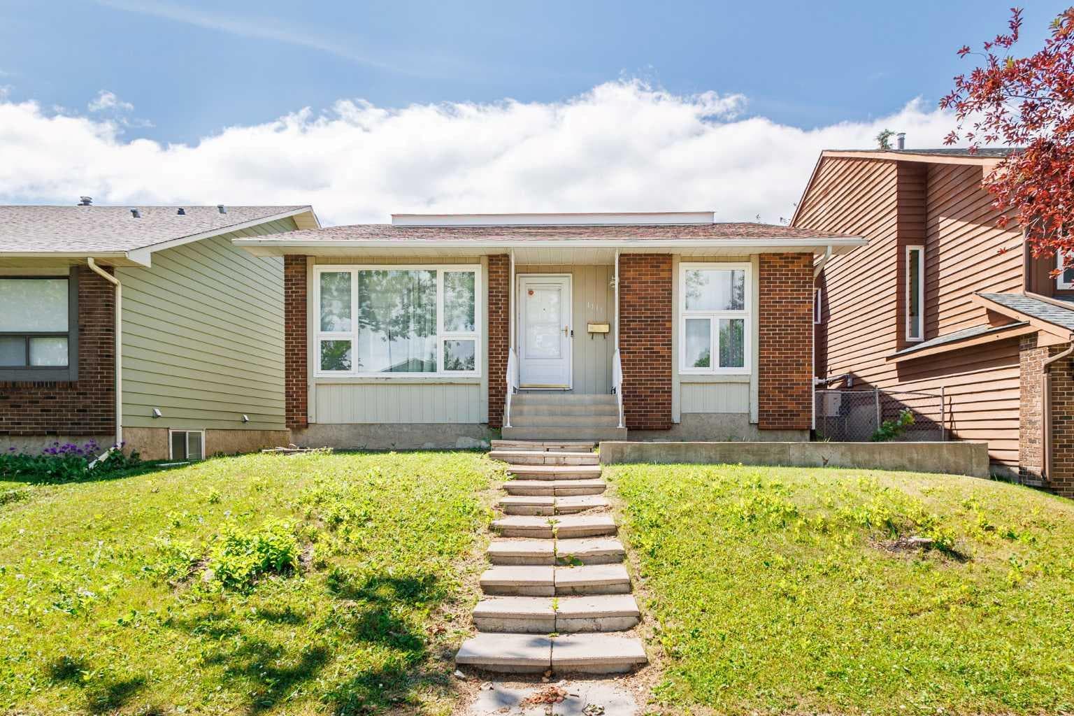 1111 Berkley Drive NW — photo 1