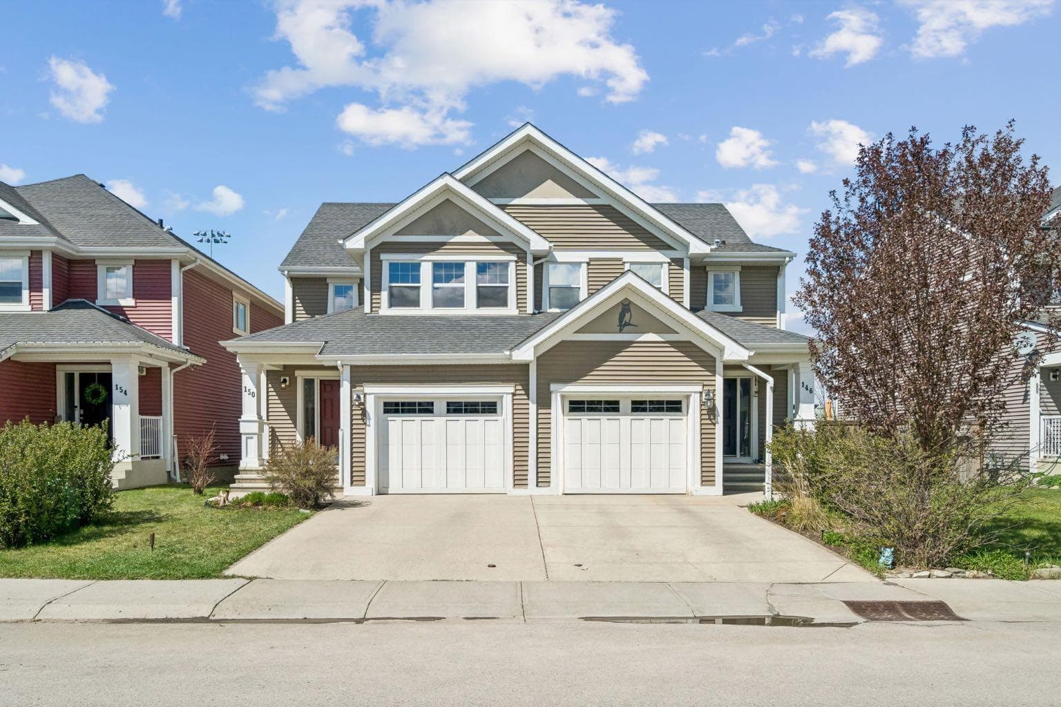 150 River Heights Crescent — photo 1