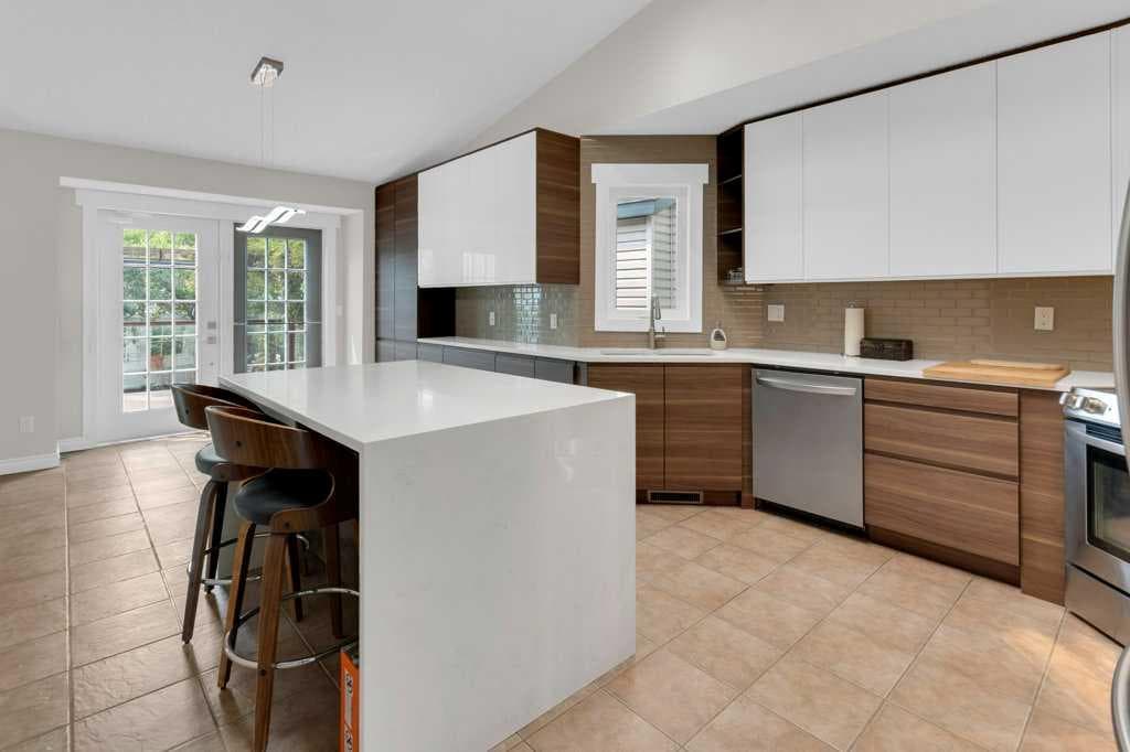 270 Arbour Ridge Park NW — photo 5
