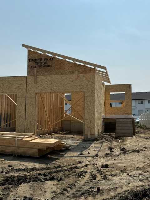 15 Ellington Crescent — photo 2