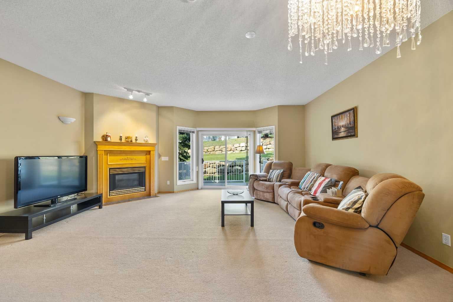 36 Hamptons Link NW — photo 4