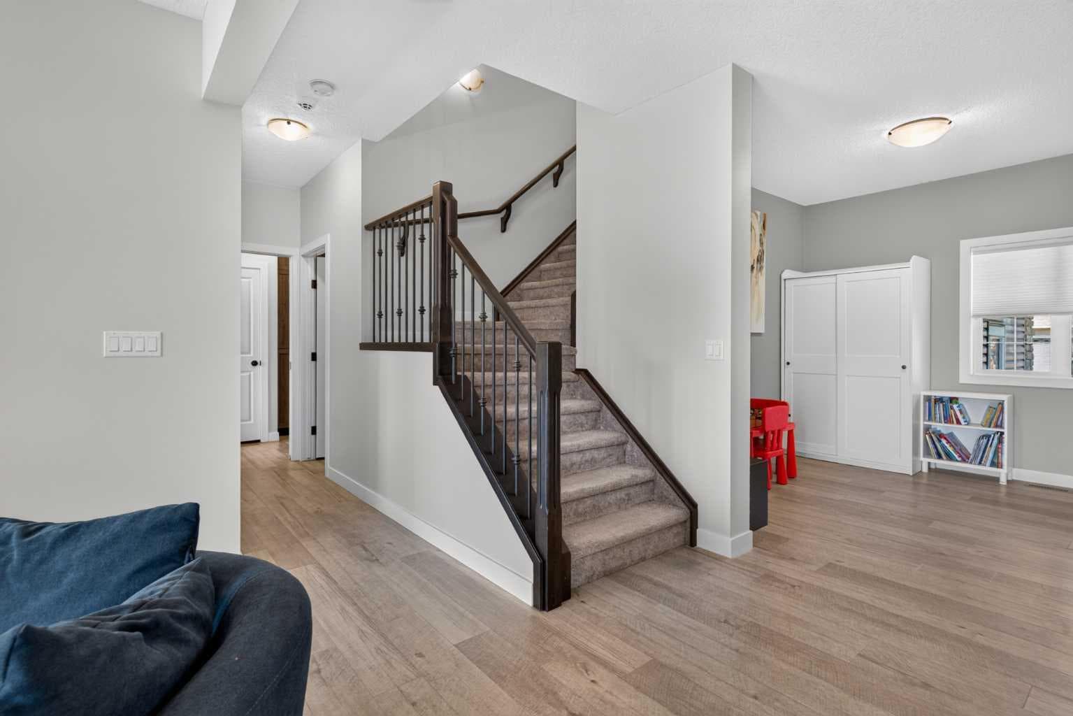 325 Bayside Crescent SW — photo 4