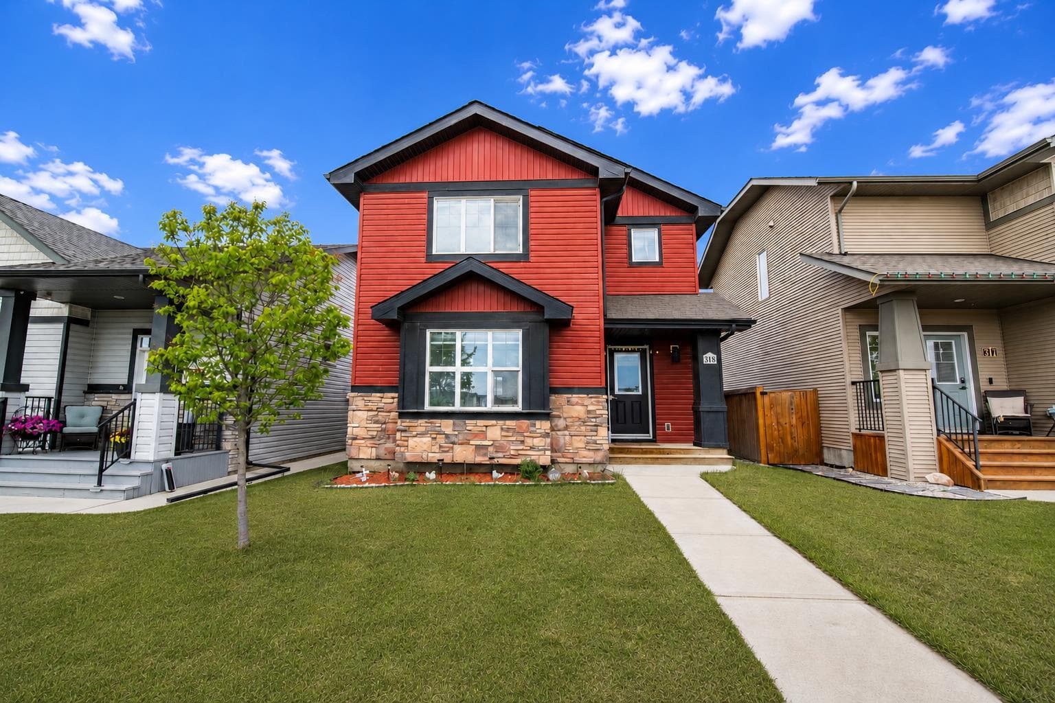 318 Teasdale Drive — photo 1