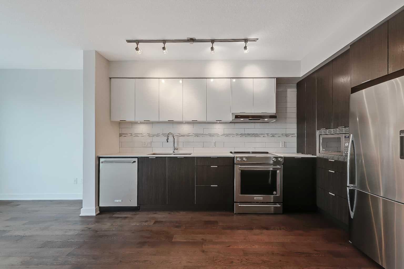 3208, 930 6 Avenue SW — photo 3