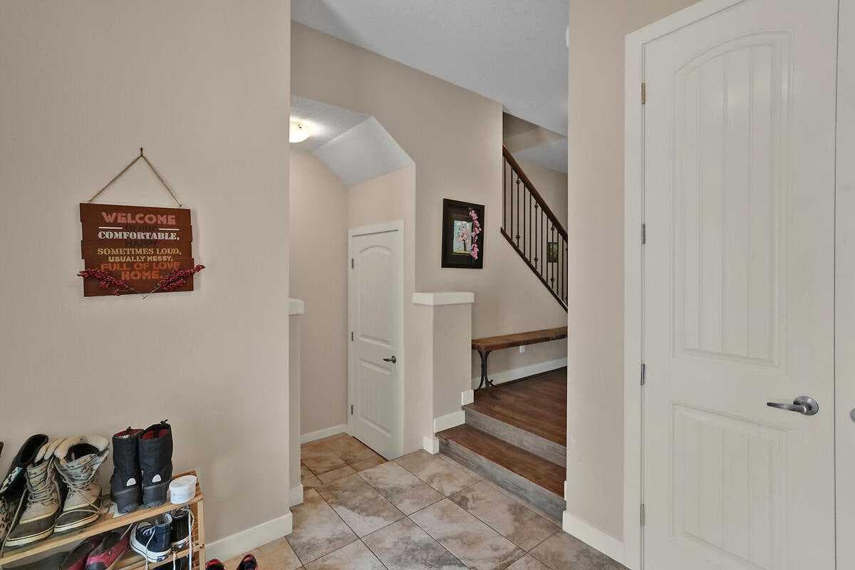 518 Mahogany Manor SE — photo 4