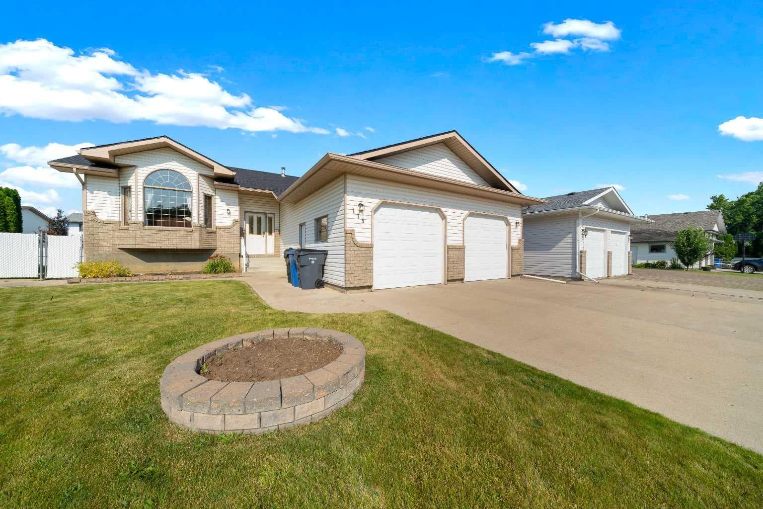 Detached in SE Southridge