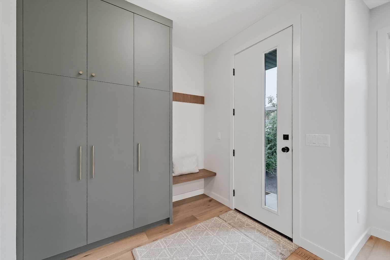 4320 Centre A Street NE — photo 5