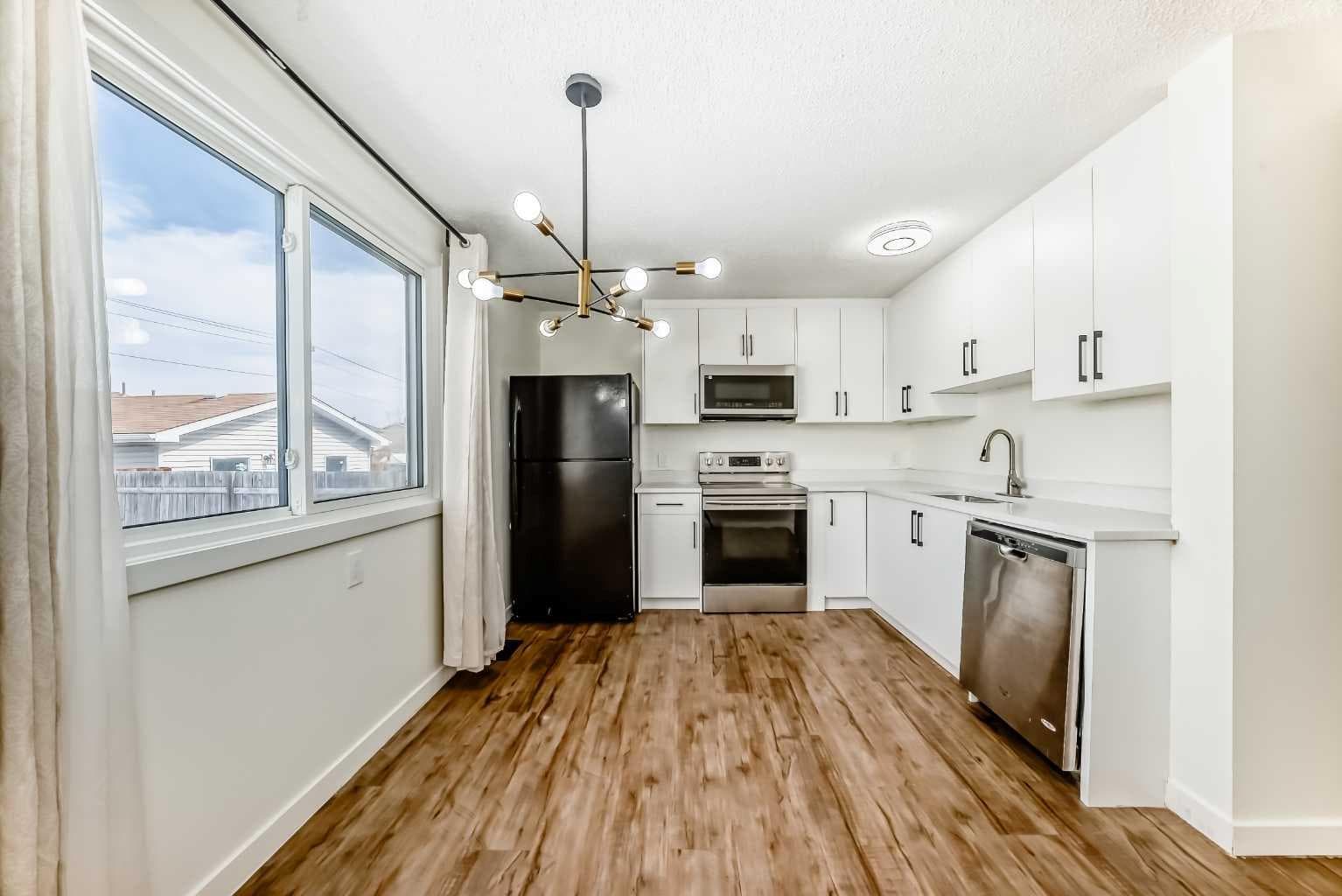 25 Erin Ridge Road SE — photo 3