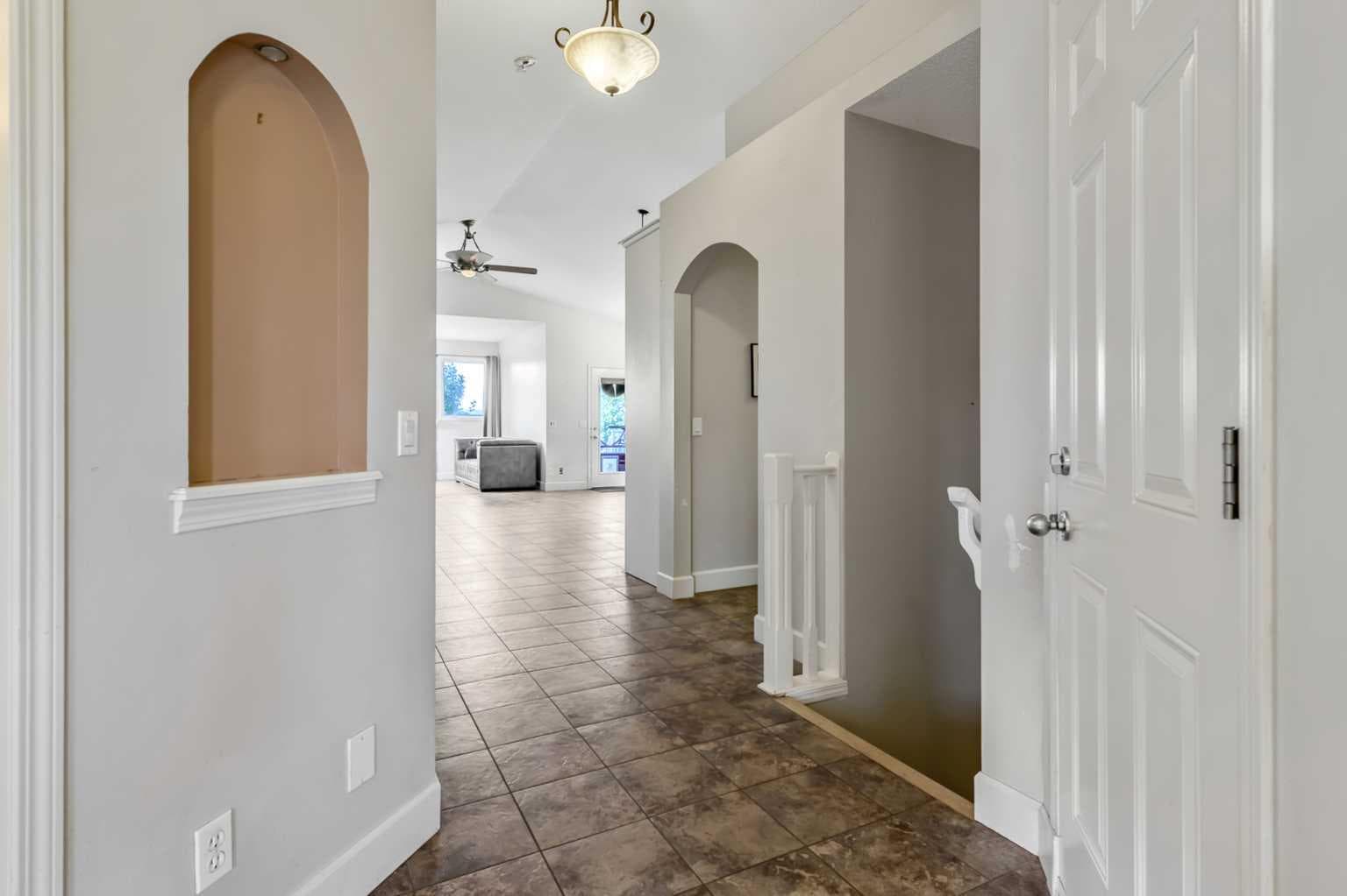 443 Riverside Green NW — photo 3