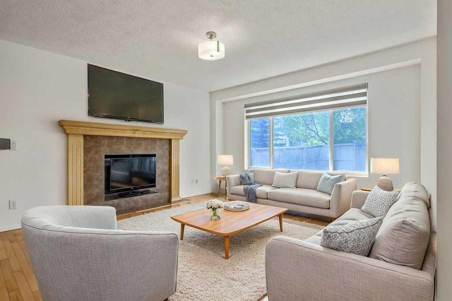 280 Panora Close NW — photo 2