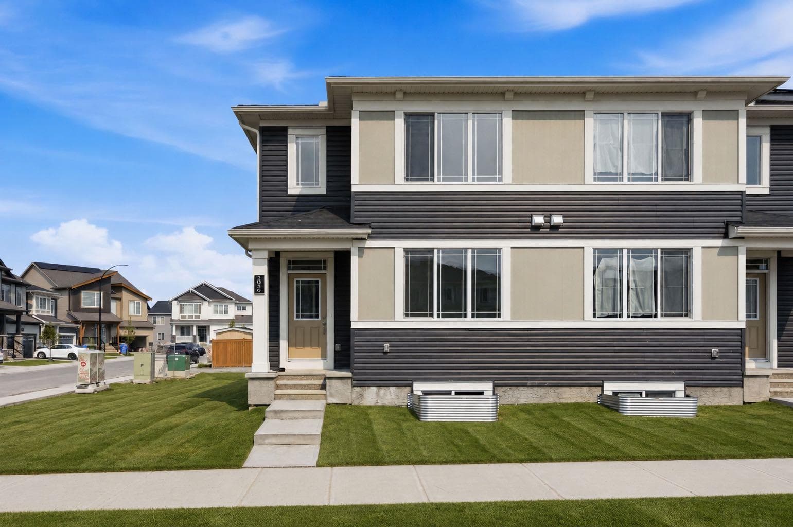 2056 Carrington Boulevard NW — photo 3