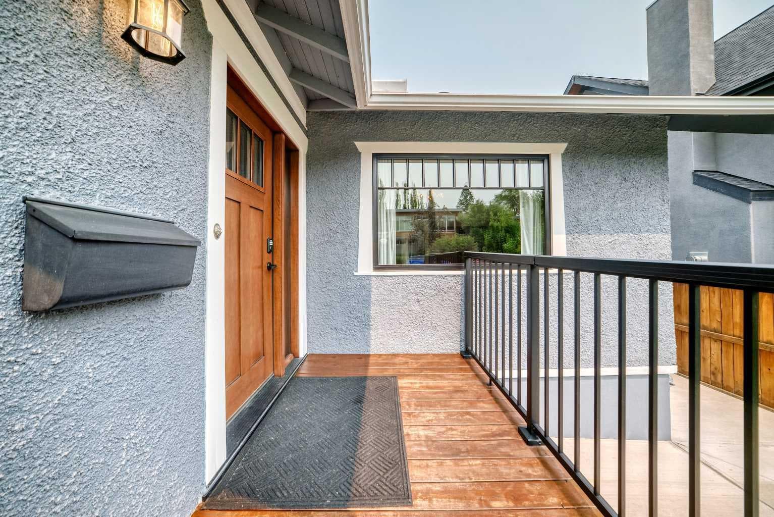 226 Superior Avenue SW — photo 3
