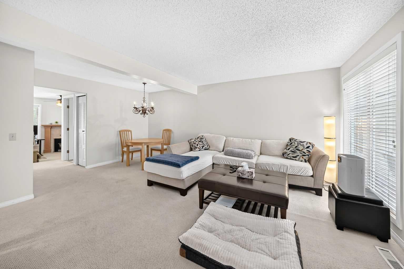 371 Point Mckay Gardens NW — photo 4