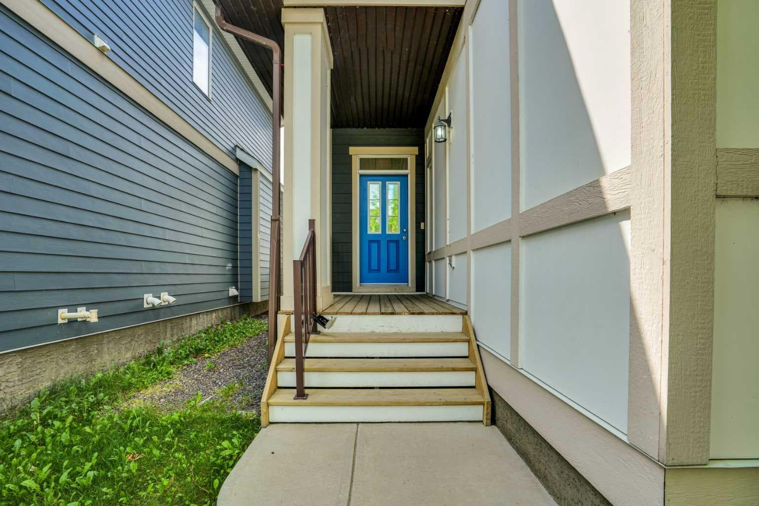 145 Marquis Common SE — photo 2