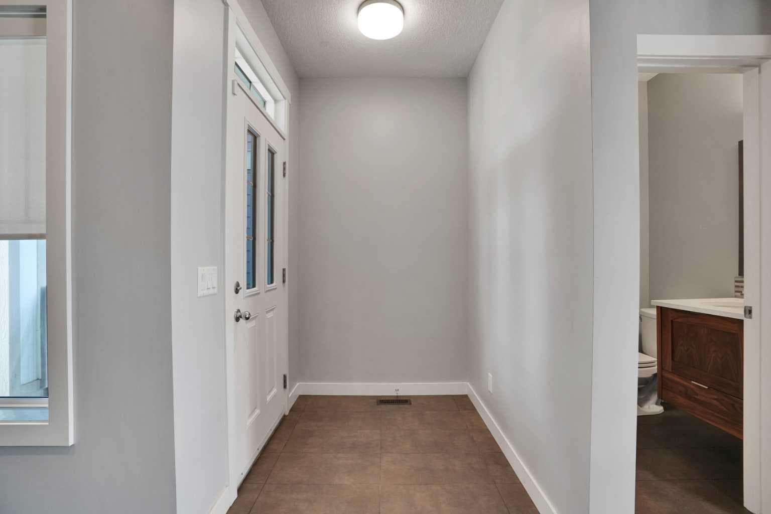 145 Marquis Common SE — photo 3