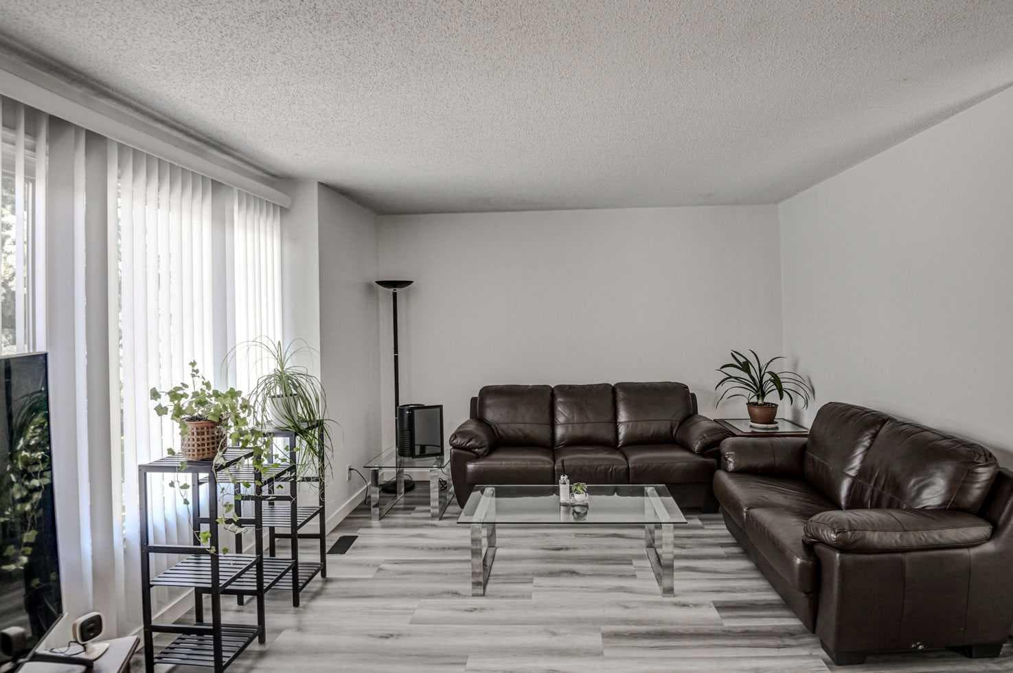 184 Erin Croft Crescent SE — photo 2