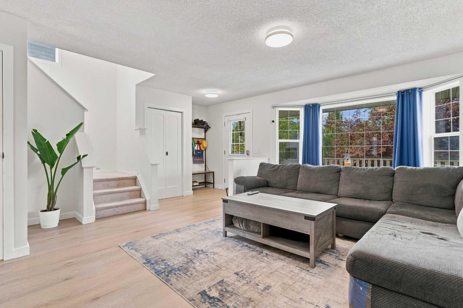 61 Mt Aberdeen Circle SE — photo 5