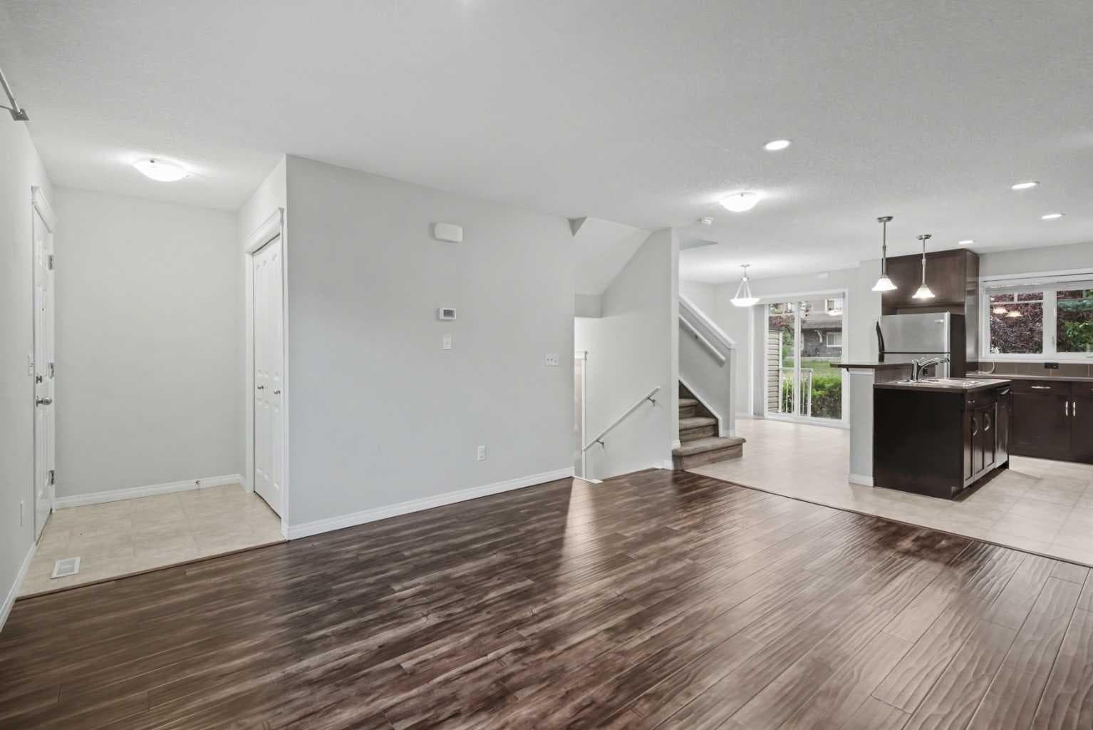127 Prestwick Villas SE — photo 5