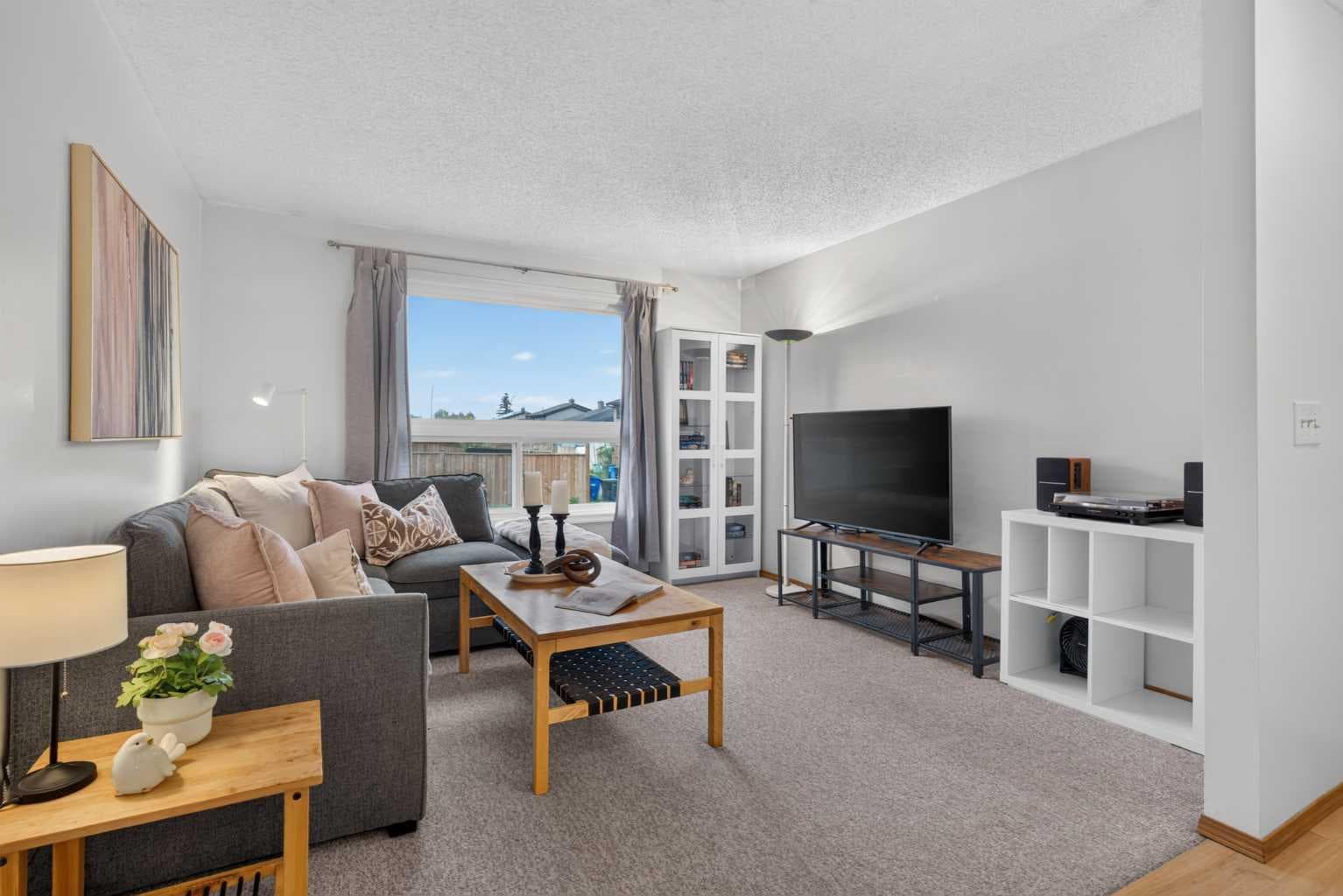 179 Pinecliff Close NE — photo 3