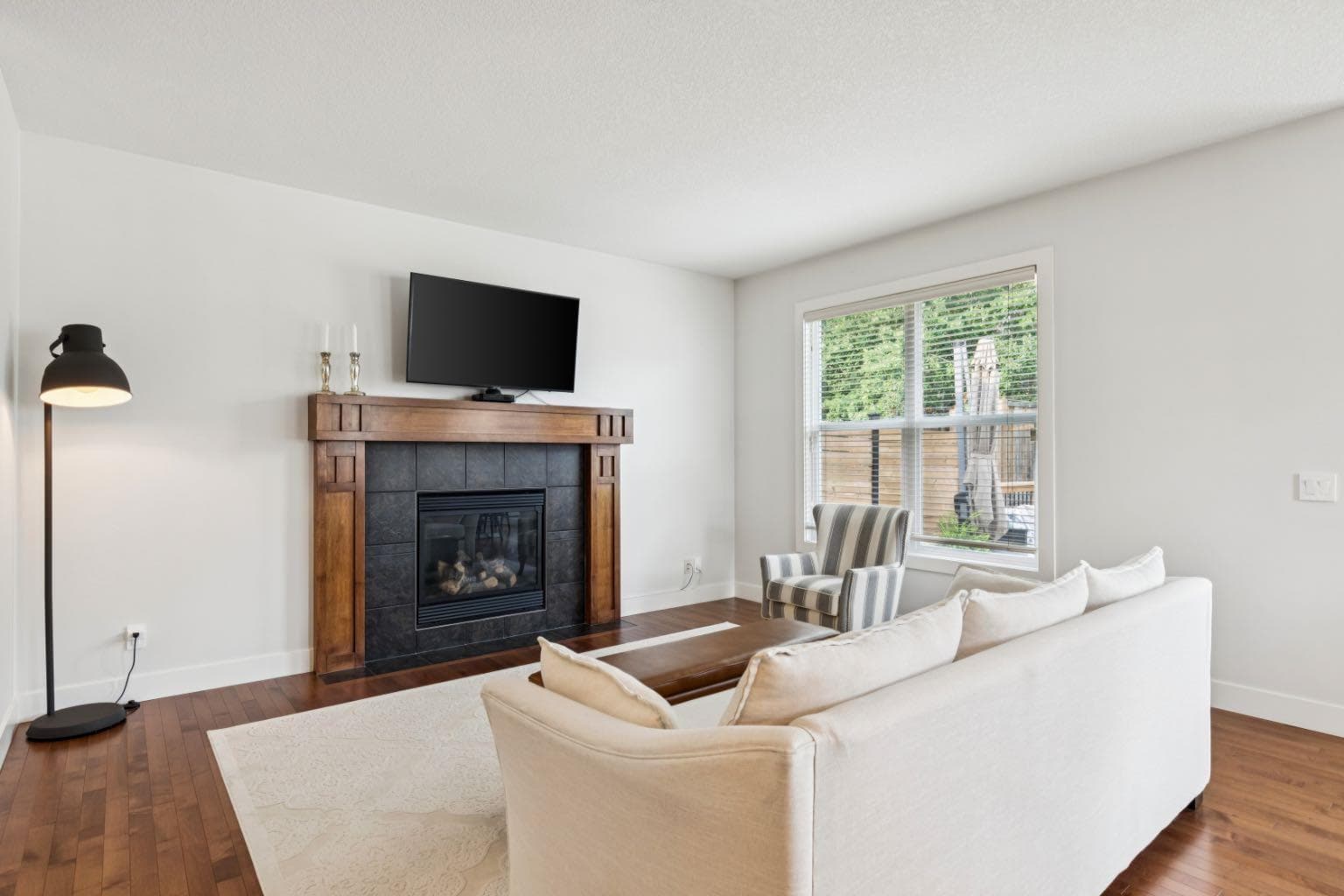 70 Cortina Way SW — photo 4