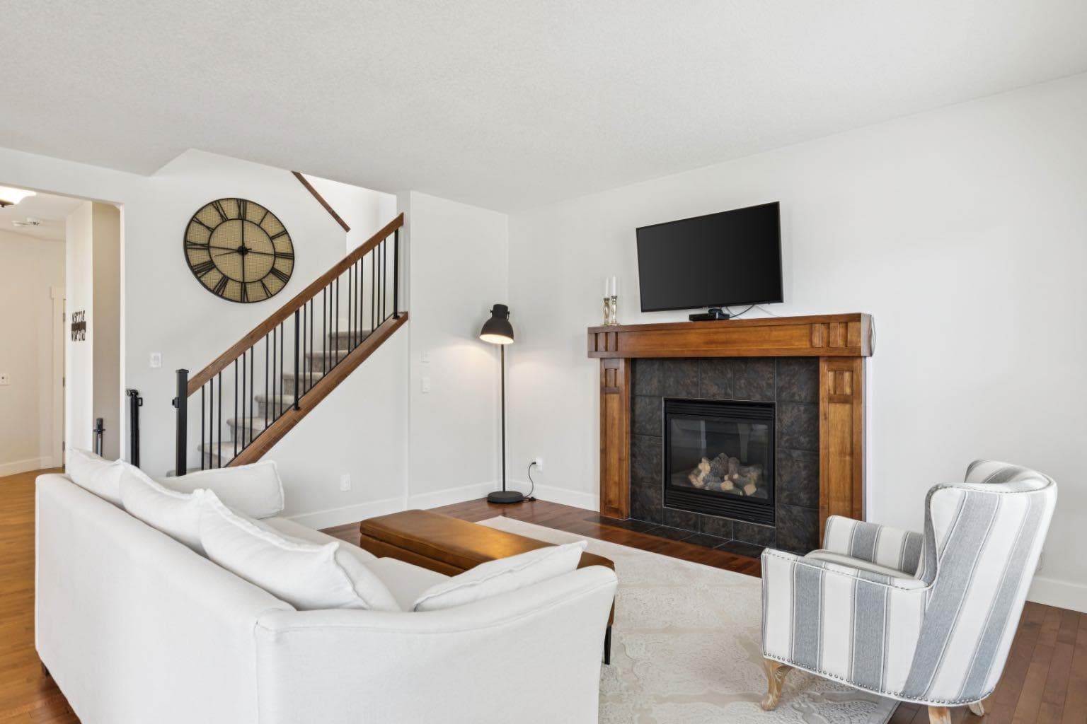 70 Cortina Way SW — photo 5