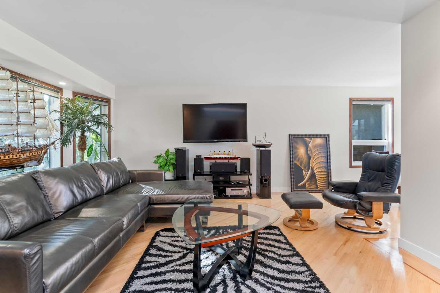 436 Attica Drive SE — photo 4