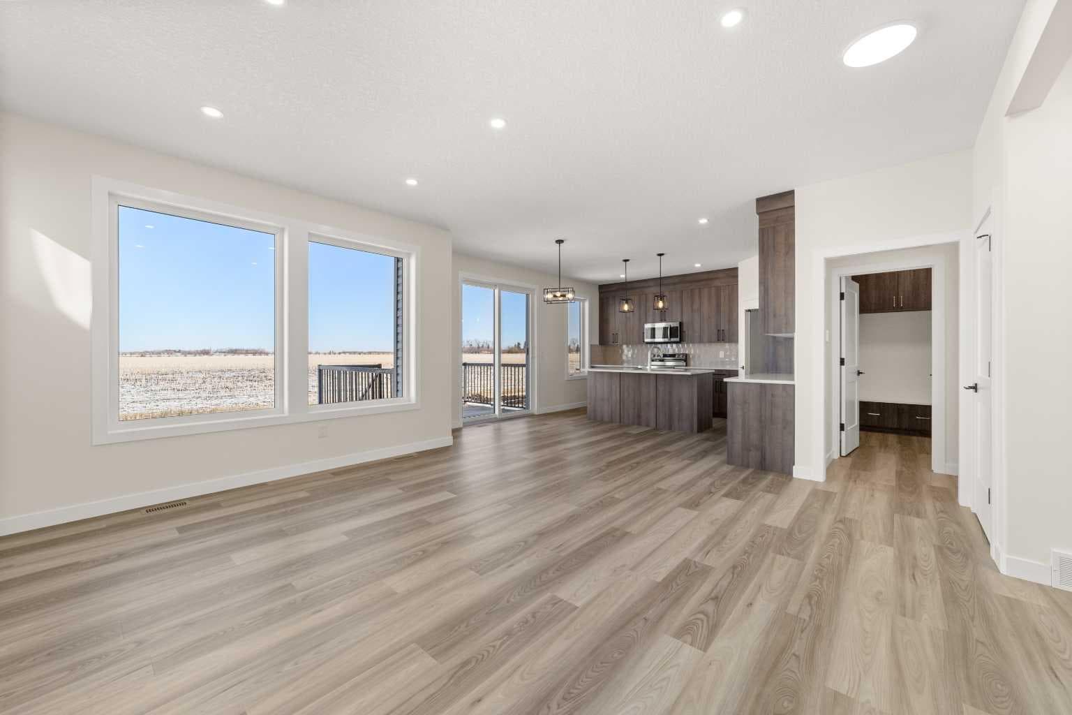 71 Vincent Crescent — photo 4