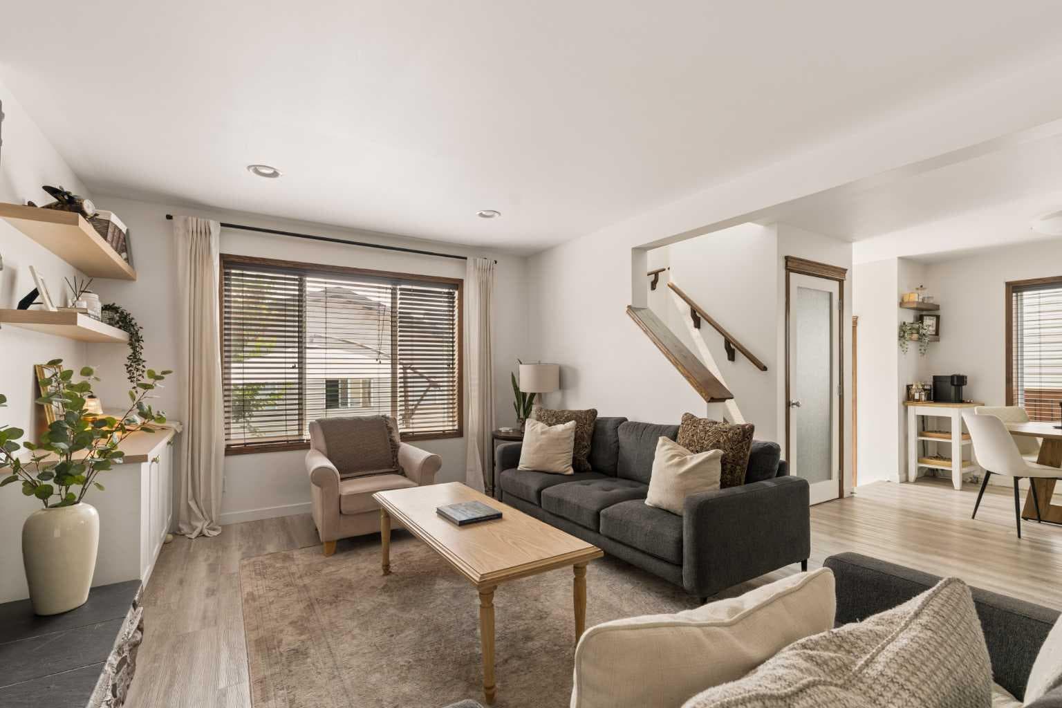 4331 Elgin Avenue SE — photo 4