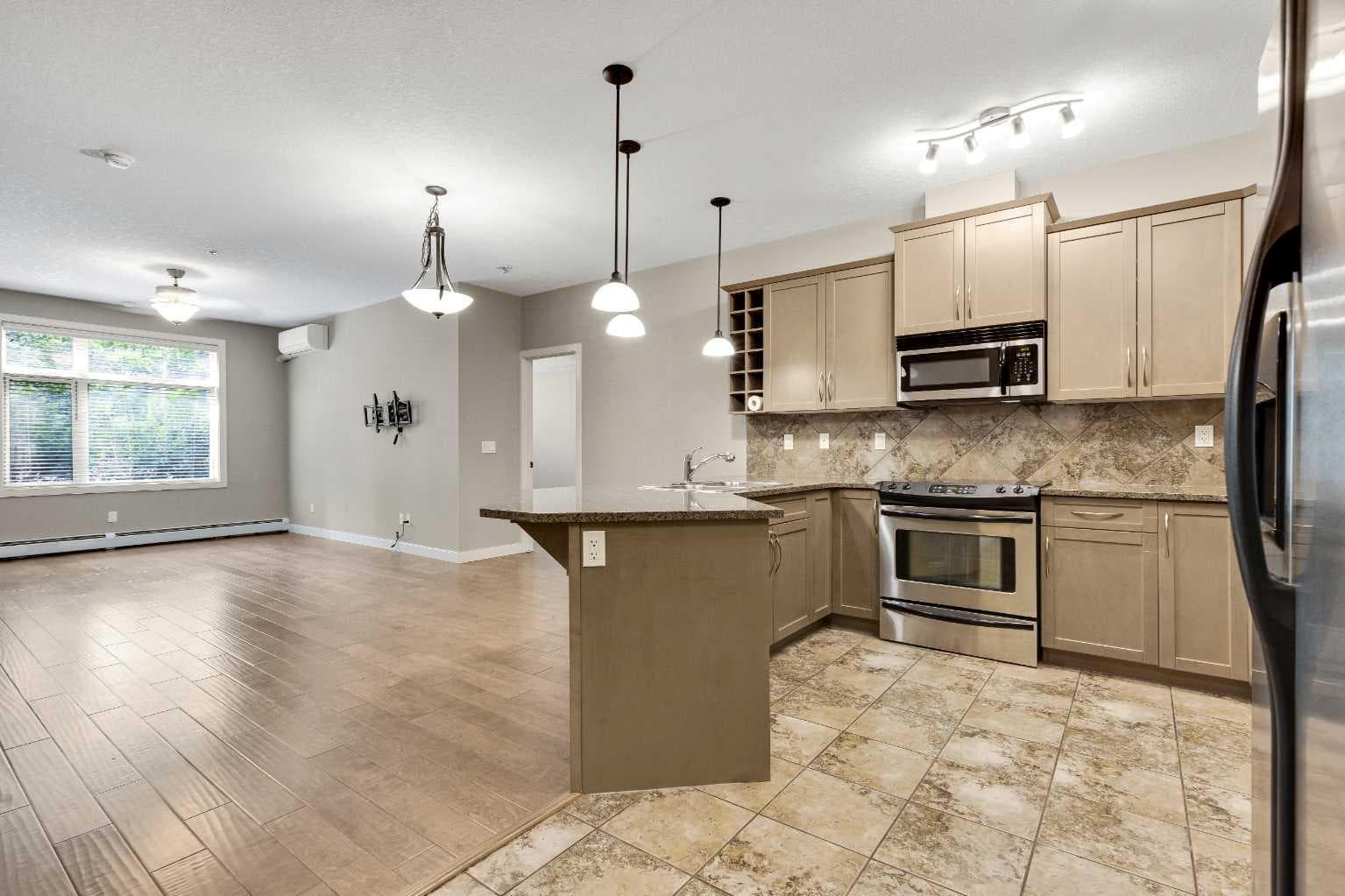 239, 35 Aspenmont Heights SW — photo 4