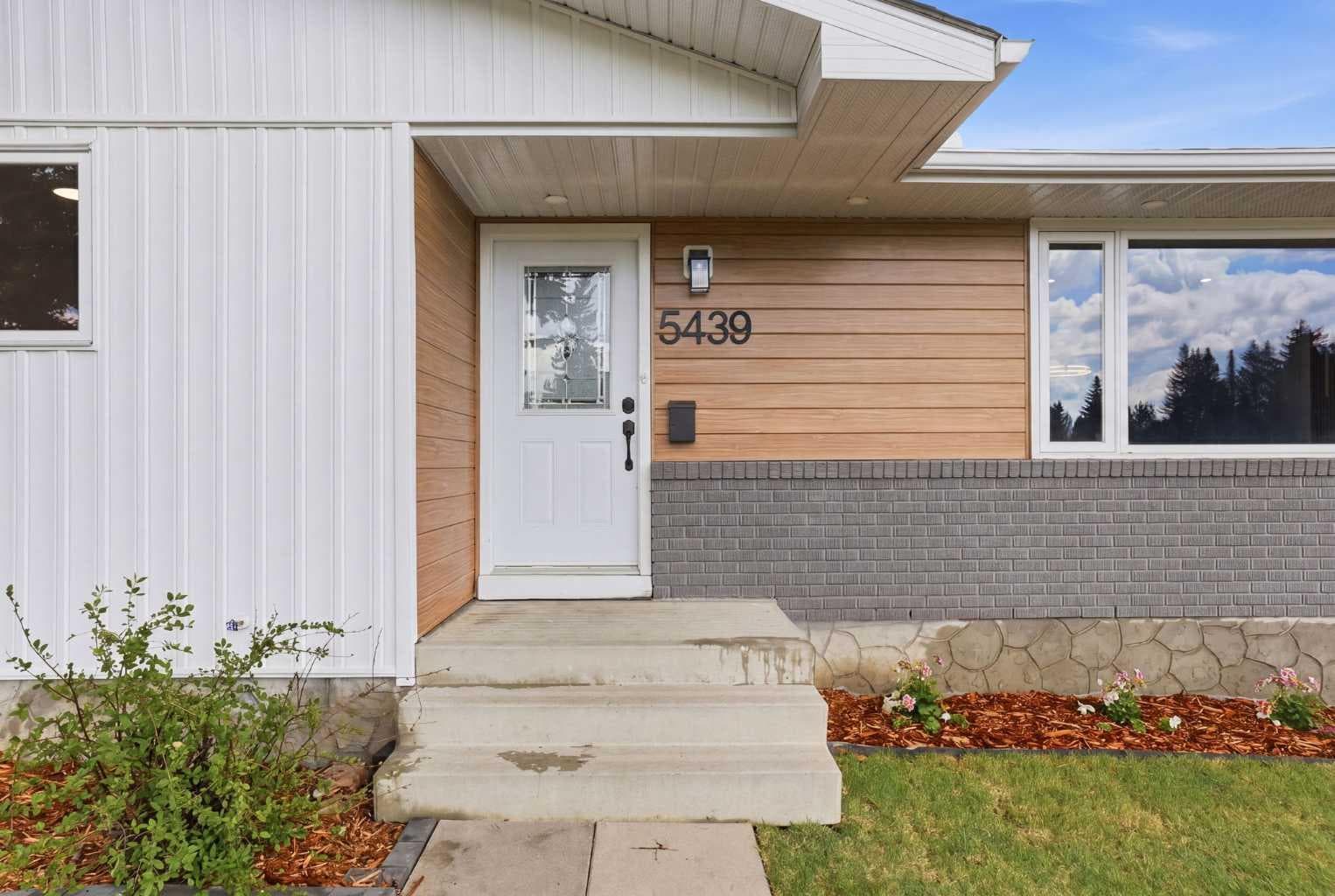 5439 Dalrymple Crescent NW — photo 4