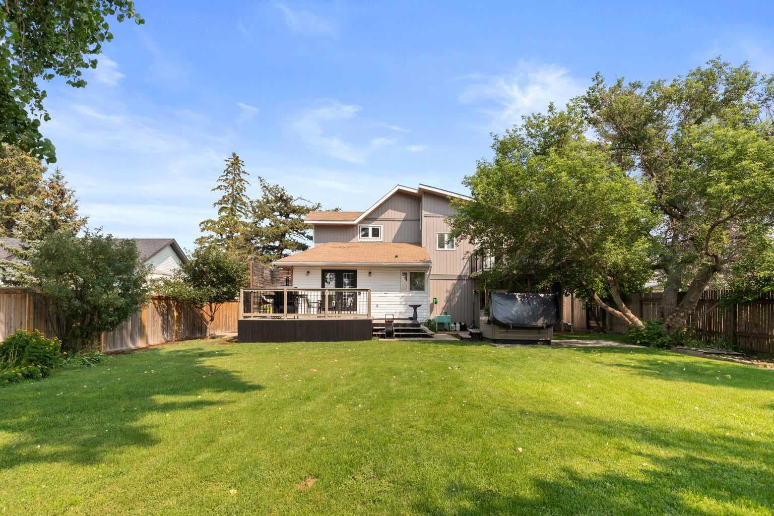 914 3 Street SW — photo 2