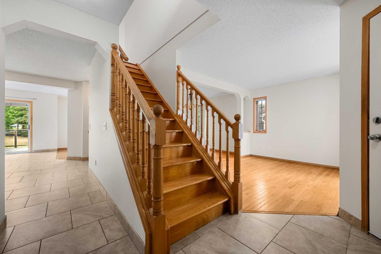 115 Macewan Park Circle — photo 2