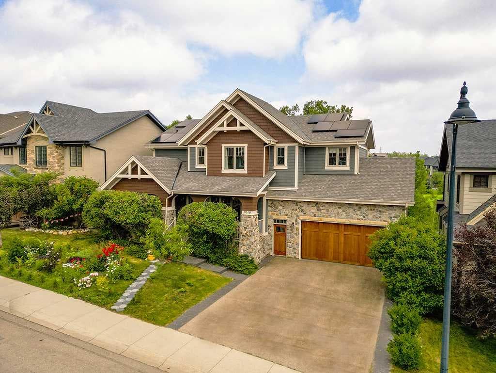 9318 14 Avenue SW — photo 2